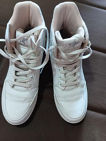 Patike: Ženske patike Athletic – visoki model - Brend: Athletic - Veličina — 9