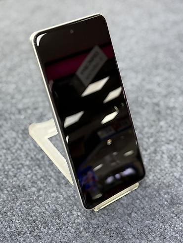 google pixel: Tecno Spark 30, Б/у, 256 ГБ, цвет - Белый, 2 SIM — 5