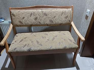 Divanlar: Mətbəx divanı 2 ədəd Ölçü : (1) 1.50 m (2) 1.05 m - Material — 2