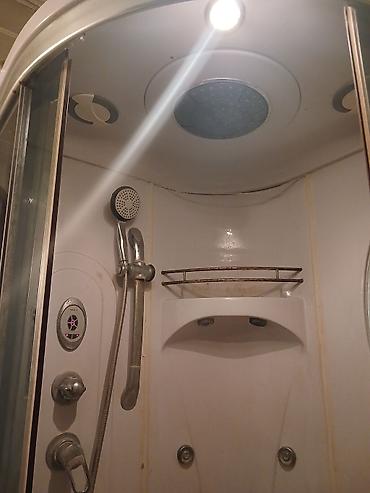 бак для воды в квартиру: Б/у Кабинка с закрытым верхом, Угловая, Платная доставка, Доставка в районы — 7
