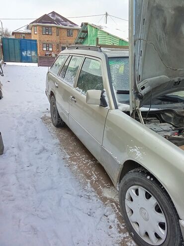 мерс бар: Mercedes-Benz W124: 1990 г., 2.3 л, Механика, Бензин, Универсал