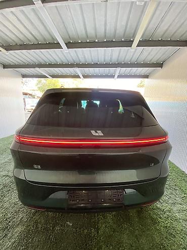 c max: Lixiang L6: 2024 г., 1.5 л, Автомат, Гибрид, Внедорожник — 9