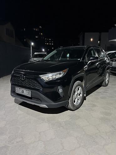 Toyota: Toyota RAV4: 2021 г., 2.5 л, Автомат, Бензин, Кроссовер — 2