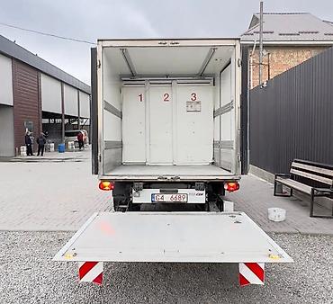 Легкий грузовой транспорт: Легкий грузовик, Mercedes-Benz, Стандарт, 1,5 т — 1