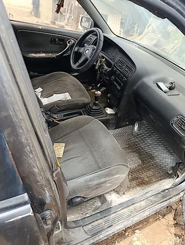 Унаа: Nissan Primera: 1991 г., 2 л, Кол менен иштөөчү, Универсал — 4