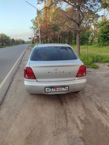 лабавой стикло: Toyota Platz: 2001 г., 1.5 л, Автомат, Бензин