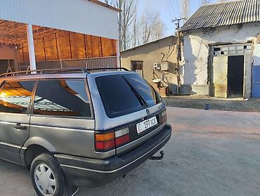 Volkswagen: Volkswagen Passat Variant: 1992 г., 1.8 л, Механика, Бензин, Универсал — 4