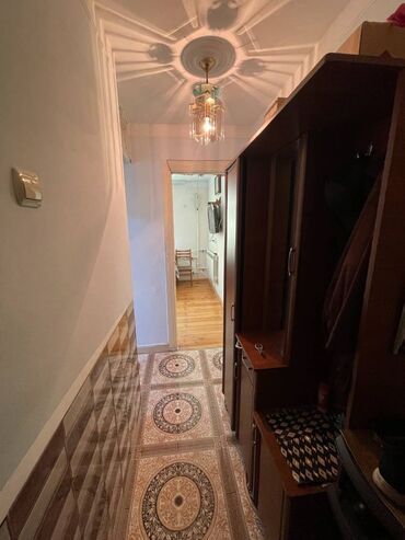 Köhnə tikili: Bakı, 8-ci kilometr, 2 otaqlı, Köhnə tikili, m. Qara Qarayev, 44 kv. m — 13