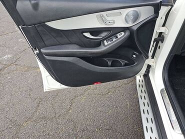 Mercedes-Benz: Mercedes-Benz 300: 2 l. | 2019 έ. SUV/4x4 — 6