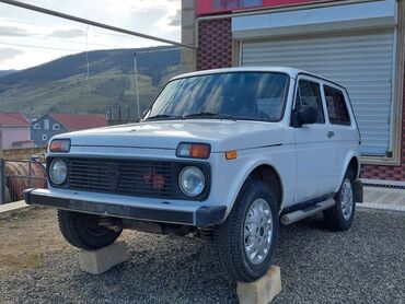 lada 21015: VAZ (LADA) 4x4 Niva: 1.7 l | 1997 il 138000 km Ofrouder/SUV