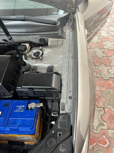 Hyundai: Hyundai Sonata: 2.4 l | 2009 il Sedan — 16