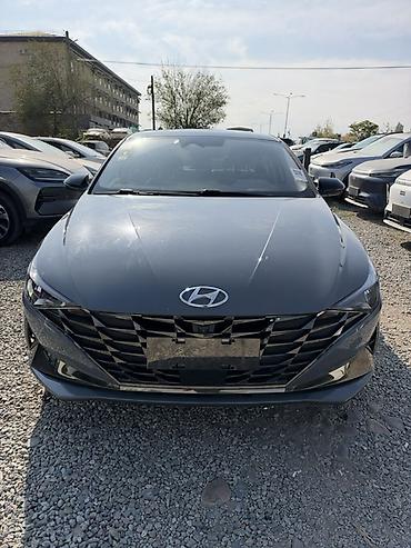 Hyundai Elantra: 2021 г., 1.5 л, Автомат, Бензин, Седан