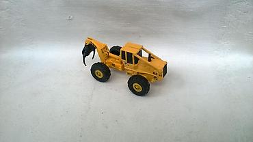 bmw e36 igracka: Majorette zglobni šumski traktor-John Deere 648E Turbo skider — 3