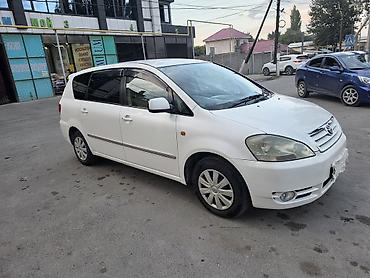 tir: Toyota Ipsum: 2001 г., 2.4 л, Автомат, Газ, Минивэн — 2