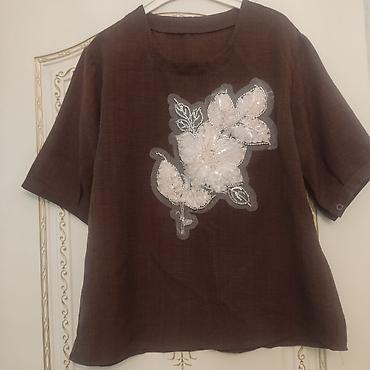 xonca bezemek: Qadın köynəyi – qəhvəyi, çiçək aplikasiyalı - Model: sərbəst kəsimli — 2