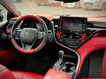 corolla 2016: Toyota Camry: 2021 г., Бензин, Седан — 10