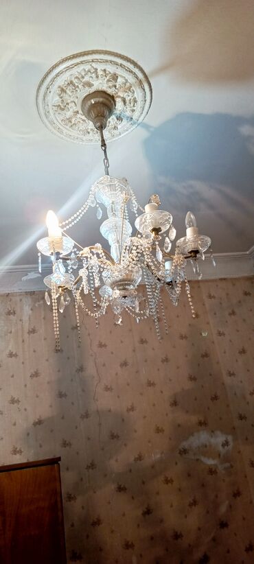 metbex ucun lusturlar: Çılçıraq, 6 lampa, Metal