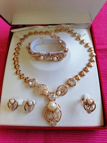 Setovi nakita: Set: Narukvica, Ogrlica — 12