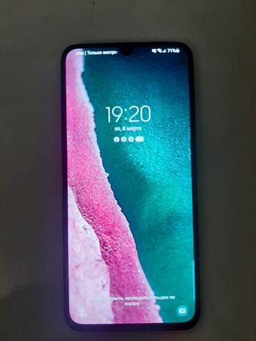 kredit telefon: Samsung A70, 128 GB, rəng - Göy, Barmaq izi, İki sim kartlı, Face ID