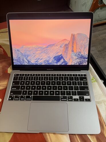 Ноутбуки: Ноутбук, Apple, 8 ГБ ОЗУ, Apple M1, 13.3 ", Б/у, Для несложных задач, память NVMe SSD