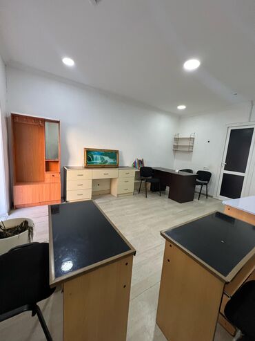 inşaatcılar: İnşaatçılar metrosu Şərifzadə küçəsində ofis icarəyə verilir