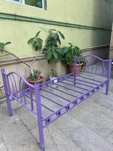 Çarpayılar: İşlənmiş, Təknəfərlik çarpayı, Bazasız, Matras ilə, Siyirməsiz