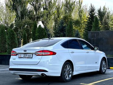 ford 2017: Ford Fusion: 2016 г., 2 л, Автомат, Гибрид, Седан