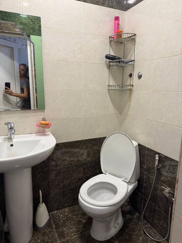 Uzunmüddətli kirayə mənzillər: 2 otaqli Chapayevde, Elieshref elizade kucesinde her cur sheraiti olan — 7