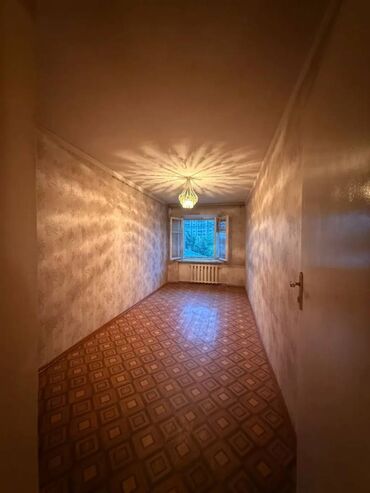 Продажа квартир: 3 комнаты, 56 м², Хрущевка, 4 этаж, Старый ремонт