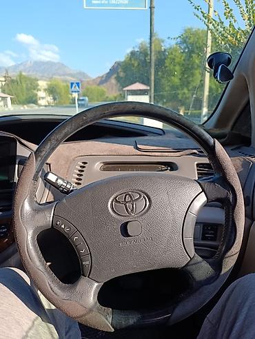 Toyota: Toyota Estima: 2002 г., Минивэн — 10