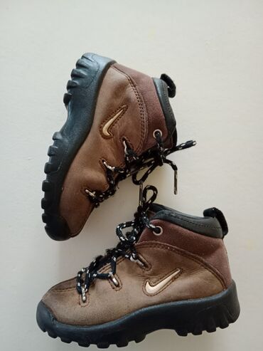 Gležnjače: Gležnjače, Nike, Veličina - 22 na lalafo.rs — 8 Gležnjače: Gležnjače, Nike, Veličina - 22 — 8