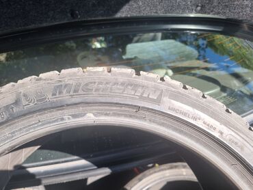 продаю резину: Шины 225 / 40 / R 18, Зима, Б/у, Комплект, Легковые, Япония, Michelin