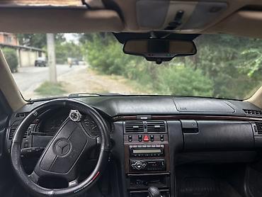 x class: Mercedes-Benz E-Class: 1997 г., 2.8 л, Автомат, Газ, Седан — 4