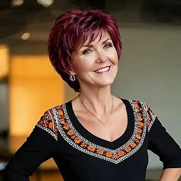 Perike i klipse: Perike – ravna kosa, više stilova i boja Opis: - Moderna kolekcija — 4