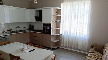 icarə koşk: Qax rayonu İlisuya 5km məsafədə günlük kirayə ev. 2 yataq otağı var 5 — 5