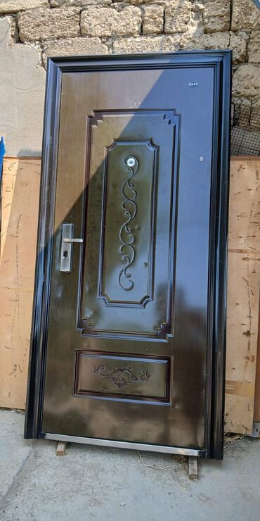işlənmiş seyf qapı: Seyf qapi 205/95sm
150azn
Kohne guneslo 3786 leli
