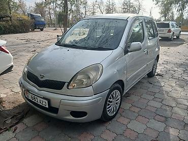 Toyota Funcargo: 2003 г., 1.3 л, Автомат, Бензин, Минивэн