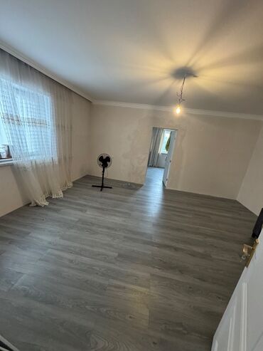 Bağ evlərinin satışı: Bakı, Zirə qəs., 90 kv. m, 2 otaqlı, Hovuzsuz, Kombi, Qaz, İşıq — 1