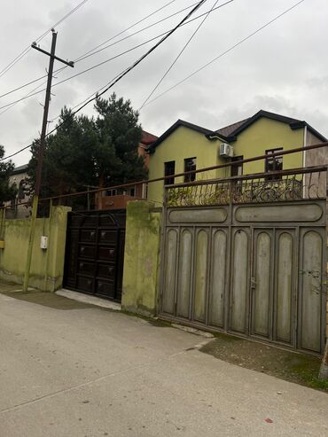 Həyət evləri və villaların satışı: Xırdalan dairəsi çox gözəl yerde yerlesir 2evdi küçələri ayridi 2ailə — 4