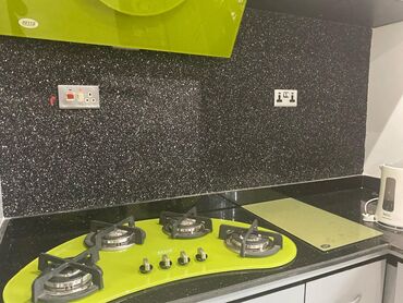 Maye divar kağızları: Sulu oboy Maye oboy Xüsusi endirimler davam edir.Bu endirimden — 21