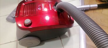 Klasični usisivači: Usisivač SAMSUNG 1600w na papirnu kesu kompletan dobar
Mirjevo na lalafo.rs — 2 Klasični usisivači: Usisivač SAMSUNG 1600w na papirnu kesu kompletan dobar
Mirjevo — 2