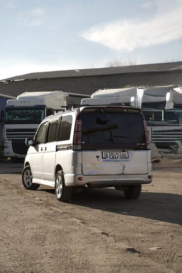 Honda: Honda Stepwgn: 2004 г., 2 л, Автомат, Бензин, Минивэн — 2