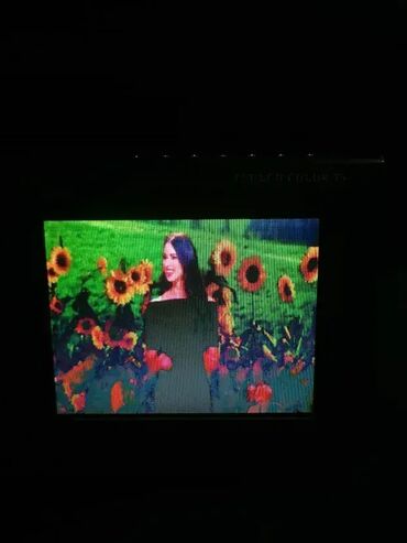 Televizori: 1. Dikom koriscen Ispravan 2. Roadstar mini tv novi u kutiji — 3