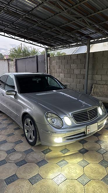 Mercedes-Benz E-Class: 2002 г., 5 л, Автомат, Бензин, Седан
