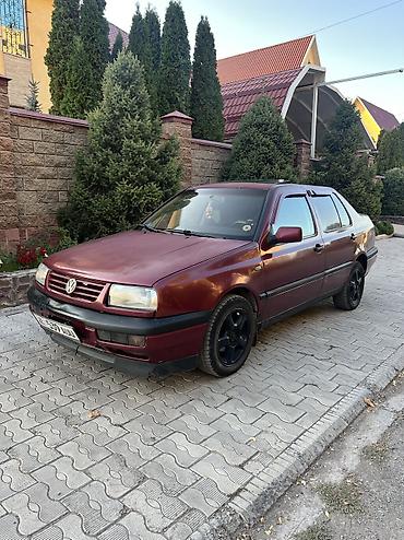 экран на венто: Volkswagen Vento: 1996 г., 1.8 л, Механика, Бензин, Седан — 1