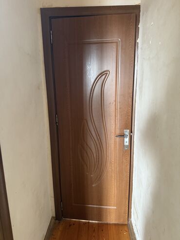 qapi zamok: İşlənmiş Otaq qapısı 90x210 sm Plintus ilə, Zəmanətli, Ünvandan götürmə