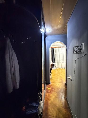 Mənzillər: Bakı, Yasamal, 1 otaqlı, Köhnə tikili, m. Elmlər Akademiyası, 35 kv. m — 9