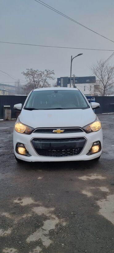 Chevrolet: Chevrolet Spark: 2016 г., 1 л, Автомат, Бензин, Хэтчбэк — 2
