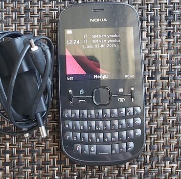 philips xenium x5500: Nokia C5-03, rəng - Qara, Düyməli