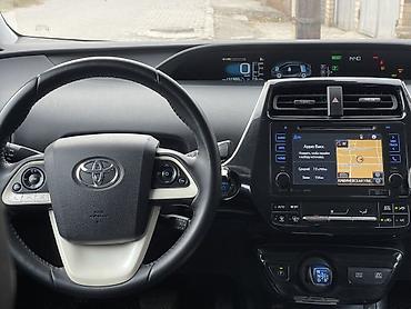 avensis 2001: Toyota Prius: 2017 г., 1.6 л, Гибрид, Хэтчбэк — 9